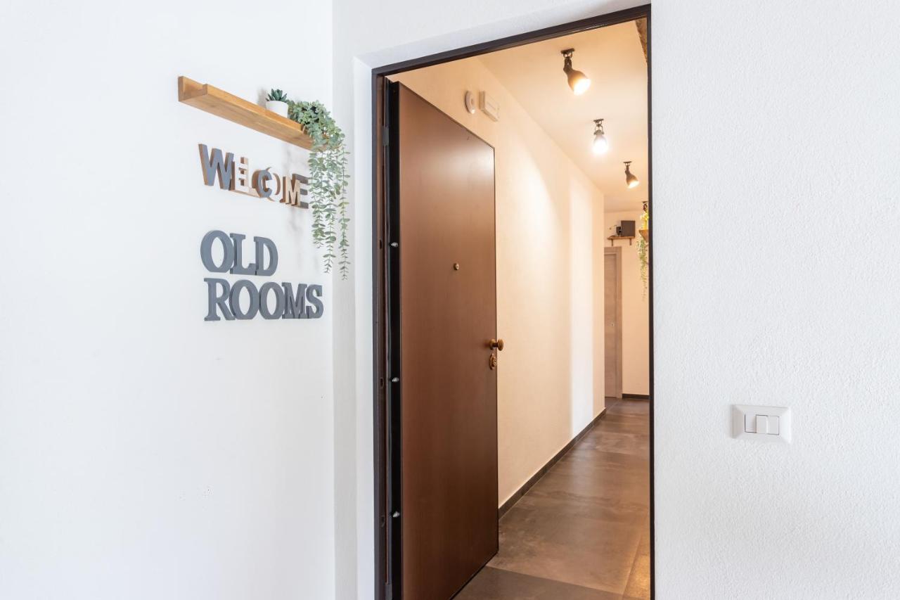 Old Rooms クアルトゥ・サンテーレナ エクステリア 写真